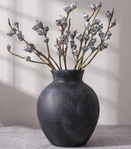 lot 3726 image: Ceramic Flower Vase Home Decor, 7.4 in Farmhouse Table Vase Retro Vintage Living Room Kitchen Bedroom Decoration Pottery Decorative Vases for Flowers House Shelf Office Desk Dining Entryway, BlackGold - Retail $29