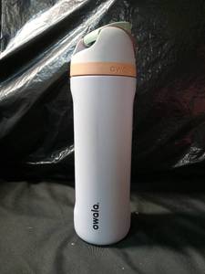 lot 4141 image: Owala Stainless Steel Water Bottle with Flip-Top Lid 24oz - Retail $35