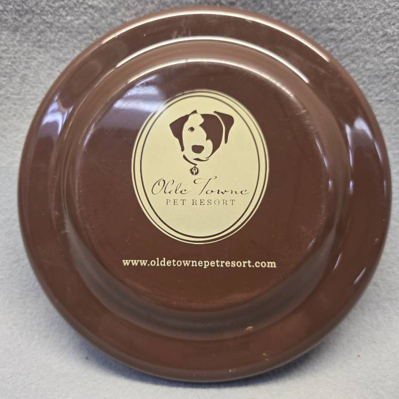 lot 440 image: Olde Resort Pet Resort 7 Frisbee Toy
