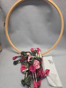 lot 490 image: Embroidery Hoop with DMC Floss Thread Bundle