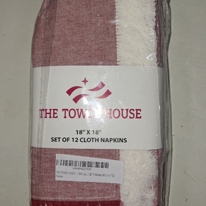 lot 37566 image: THE TOWEL HOUSE 100% COTTON 18X18 PACK OF 12