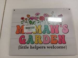lot 38011 image: Memaws Garden Wooden Sign Decor, Indoor Decoration Hanging Signs 8x10 Inches, Outdoor Garden Decor Yard Wall Hanging Decor Sign, Mothers Day Gifts Birthday Gifts for Mom Grandma