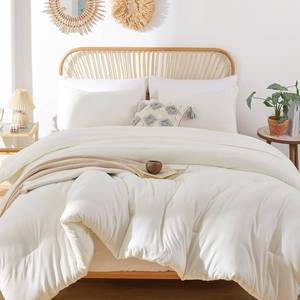 lot 6889 image: $78 ROSGONIA Oversized King Comforter 120x120 Lightweight Bedding Set