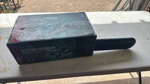lot 12 image: FERREX 11 Amp 14 Inch Electric Chainsaw