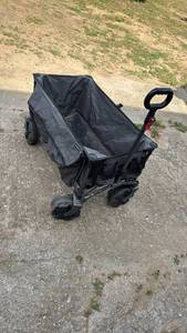 lot 20 image: Black Folding Utility Wagon Cart