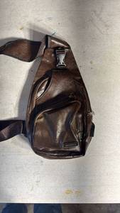 lot 39 image: Brown Leather Sling Crossbody Bag