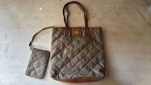 lot 44 image: Tommy Hilfiger Quilted Tote Bag with Matching Wristlet Set