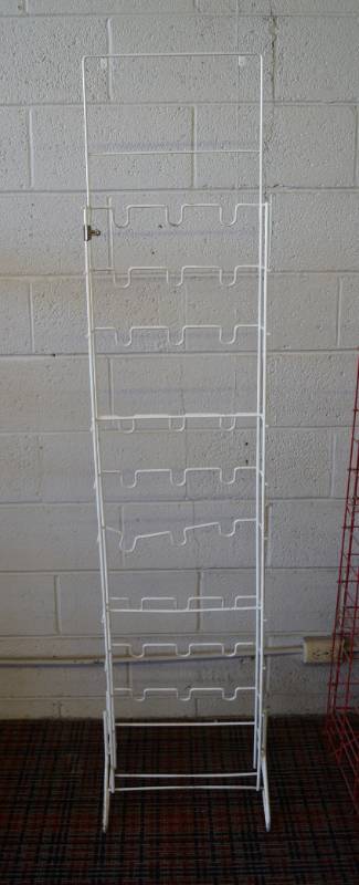 lot 1004 image: Restaurant Product Rack