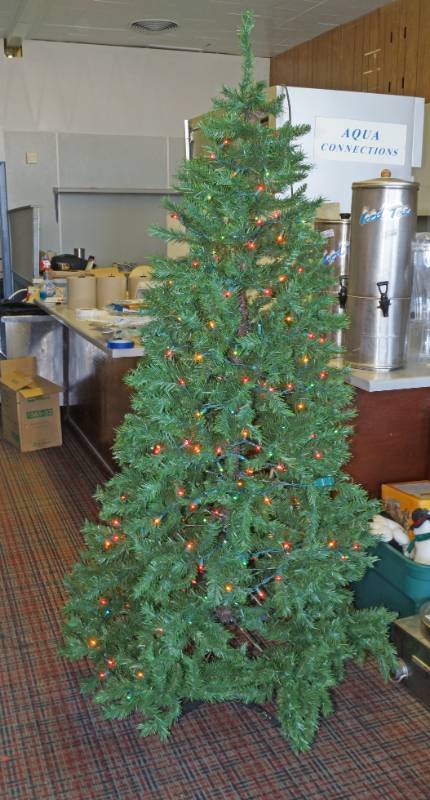 lot 1094 image: 6 12 FOOT Lighted Christmas Tree with Wrapping Paper - Lights Up