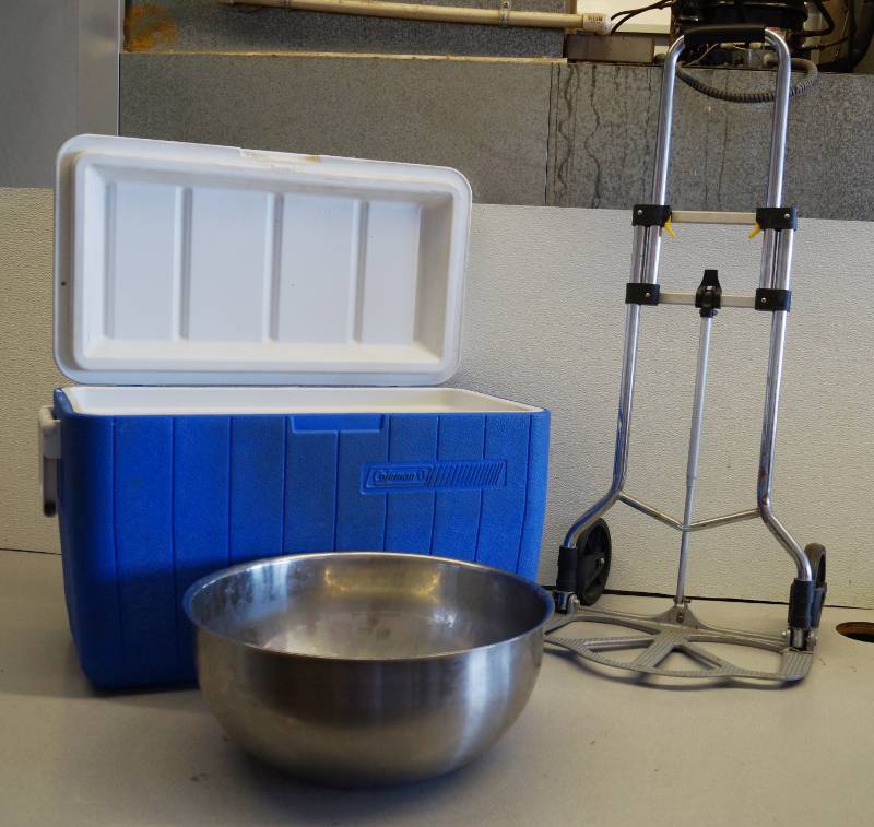 lot 1103 image: Portable Dolly - Coleman Cooler - Large Bakers & Chefs 13 qt. Stainless Bowl