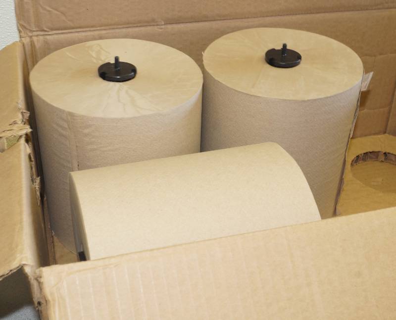 lot 1113 image: 3 Rolls of Commercial Paper Towels