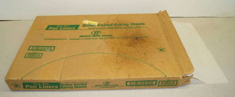 lot 1138 image: Big Box of Pan Liners - Coated Baking Sheets