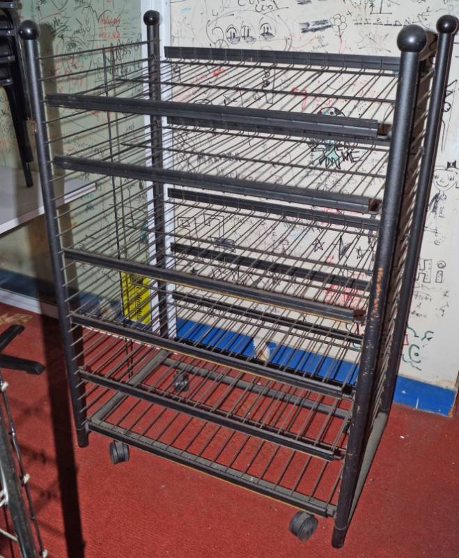 lot 1144 image: Rolling Metal Wire Shelves