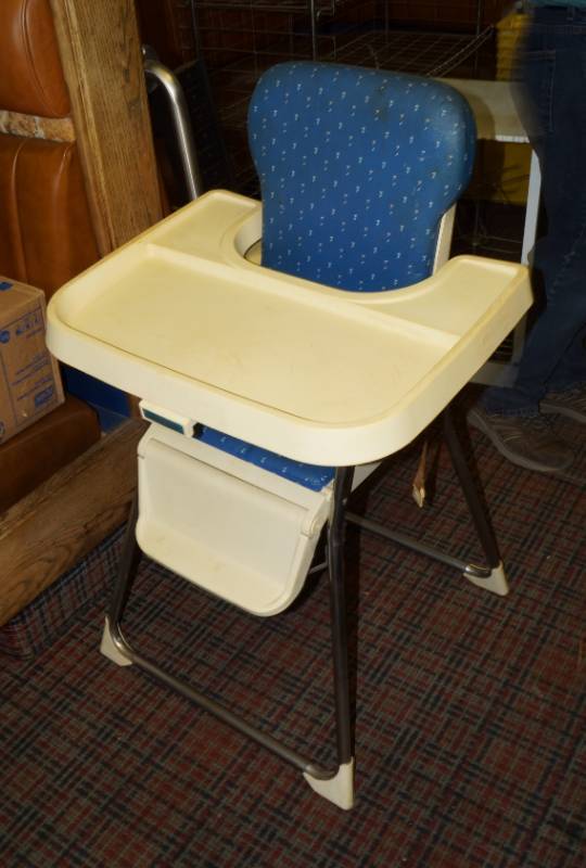 lot 1162 image: High Chair with Tray