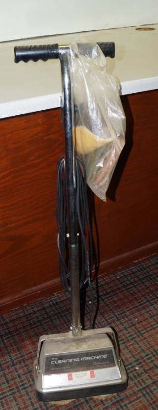lot 1175 image: Heavy Duty Floor Scrubber - The Cleaning Machine