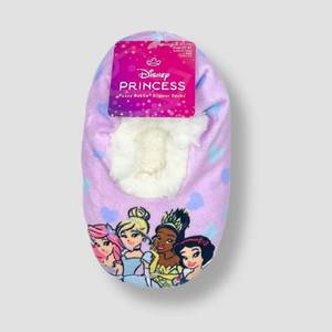 lot 1079 image: Toddler Girls Disney Princess Ballet Slippers - Purple 2T-3T - Retail $17