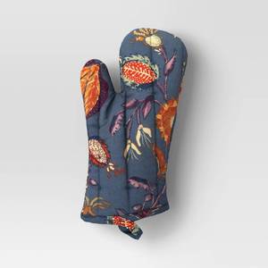 lot 1113 image: Set of Floral Oven Mitt - Threshold - 2ct - Retail $14
