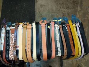 lot 1140 image: Womens Fashion Belt Collection - Lot of 20 pieces in Large, XL sizes - Retail $120