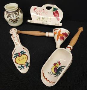 lot 25 image: Antique French Hand Painted Milk Glass - Moutarde Bocquet Yvetot 1735 - Mustard Jar - 3in W x 3.5in T, and Vintage Hand Painted Ceramic Hanging Cooking is an Art Kitchen Tool Set