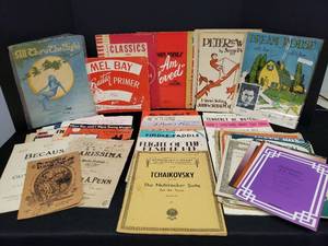lot 35 image: Large Collection of Vintage Sheet Music & Books - 1930s-1990s