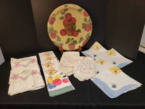 lot 114 image: Vintage Embroidery HisHers Pillow Cases, Cleaning Kitty Tea Towels, 1960s ARTMOR Apple Basket Fiberglass Serving Tray 15in W and NewOld Stock Unused EmbroideryApplique Napkins & Kitchen Towels
