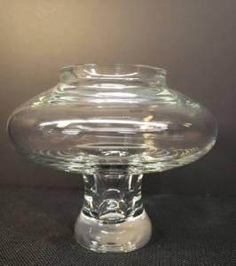 lot 131 image: Vintage 1990s HandcraftedBlown by Crystalery in Turkey - Mushroom Vase - 6in T x 7in W - Heavy Weighted Base - With Original Sticker