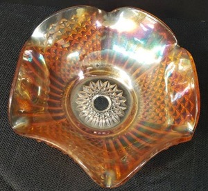 lot 166 image: Vintage Imperial Marigold Carnival Glass Diamond & File Pattern Panel Bowl with Fluted Edge - 8in W x 3in T