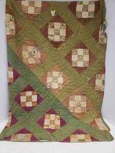 lot 62 image: Antique Cutter Quilt - 9 Patch Patten - Appx 30in W x 74in L - 100% Cotton - Hand Sewn & Quilted