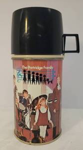 lot 63 image: Vintage 1971 Columbia Pictures Industries The Partridge Family Metal Thermos #2843 with Cup & Stopper - 7.25in T - in Great Shape