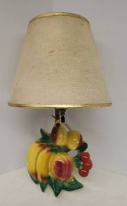 lot 64 image: Vintage 1940s-50s Ceramic Fruit Wall Art Electric Sconce Lamp - Works - 15in T with Shade on Bulb