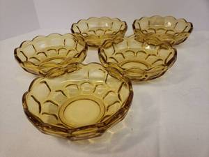lot 69 image: 5 Vintage Anchor Hocking Amber Glass Fairfield Pattern Thumbprint Dessert Bowls - 5.5in W x 2in T