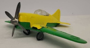 lot 74 image: Vintage 1970 HUBLEY GreenYellow Die-Cast Kiddie Toy P-47 Thunderbolt Airplane - #495 - Stamped on Bottom - Folding Wings & Retractable WheelsLanding Gear - 8.5in W x 6.5in L - Made in USA - Looks Great, Very Little Wear
