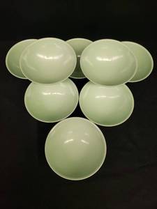 lot 80 image: Vintage BOONTONWARE - Set of 8 - Seafoam Green MelmacMelamine Somerset Pattern #3303-10 BerryDessert Bowls - 5in W x 2in T