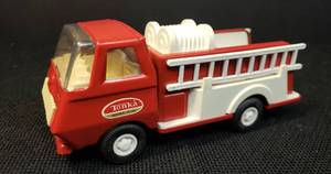lot 100 image: Vintage 1974 TONKA Pressed Steel Fire Truck Pumper #55250 - 6in L - WITH BOTH LADDERS - Near Mint Condition