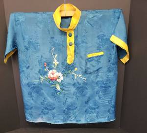 lot 144 image: Vintage 1950s Silk Childs Mandarin KimonoRobe with Floral Raised Thread Hand Embroidery - Ocean Blue with Yellow band Collar, Pocket Top & Sleeve Cuffs - Metal Snap Neckline Closures - 32in W x 22in T