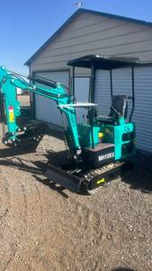 lot 412 image: CFG Industrial MH13RX Mini Excavator with Hydraulic Arm and Tracks