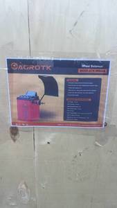 lot 420 image: AGROTK ATK-WB24A Professional Tire Wheel Balancer Machine