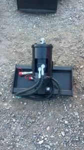 lot 351 image: Hydraulic Post Hole Digger Auger Attachment mini skid