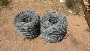 lot 506 image: Two Rolls of Ranch Mate 12.5 Gauge Barbed Wire