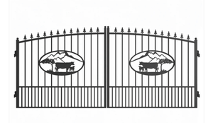lot 272 image: Iron Ranch Gate with Cattle Design 14ft