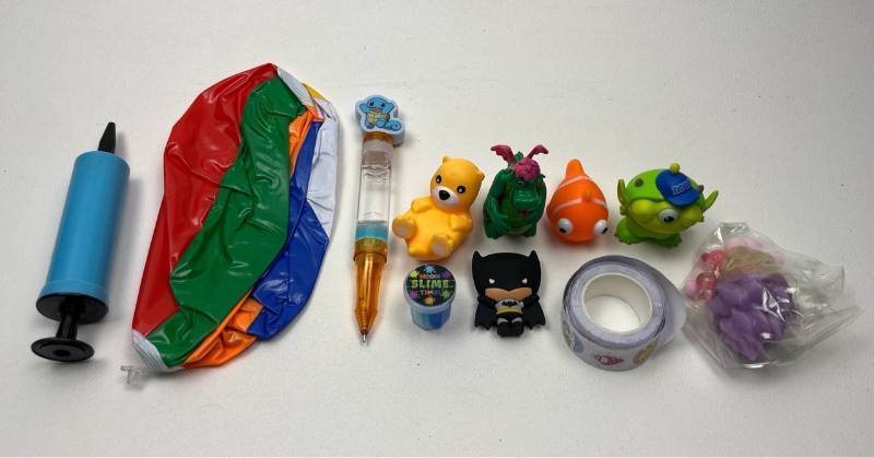 lot 207 image: Mixed Toy and Novelty Item Collection