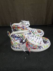 lot 3941 image: Billy Footwear Multicolor Paint Splatter High Top Sneakers Size 6M