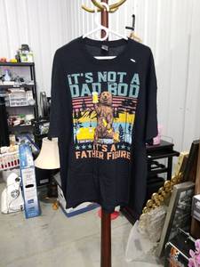 lot 3957 image: Dad Bod Father Figure Bear Graphic T-Shirt Size 3XL