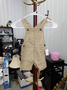 lot 3965 image: Old Navy Toddler Khaki Overalls