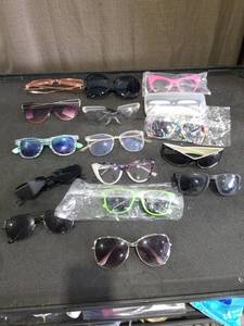 lot 3984 image: Mixed Sunglasses Collection Lot