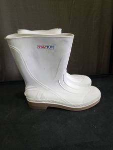 lot 4947 image: XTRATUF White Rubber Boots Size 14