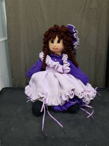 lot 4998 image: Handmade Crocheted Topsy Turvy Upside Down Doll
