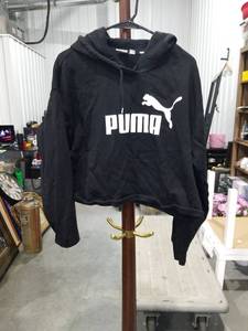 lot 11292 image: Puma Black Pullover Hoodie Size Large