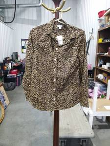 lot 11306 image: J.Crew Leopard Print Button Down Shirt XS
