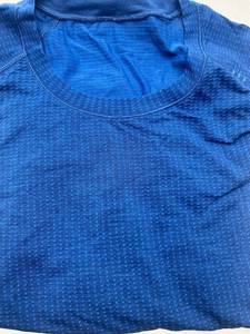 Men's Large Lululemon Blue Athletic Performance Top